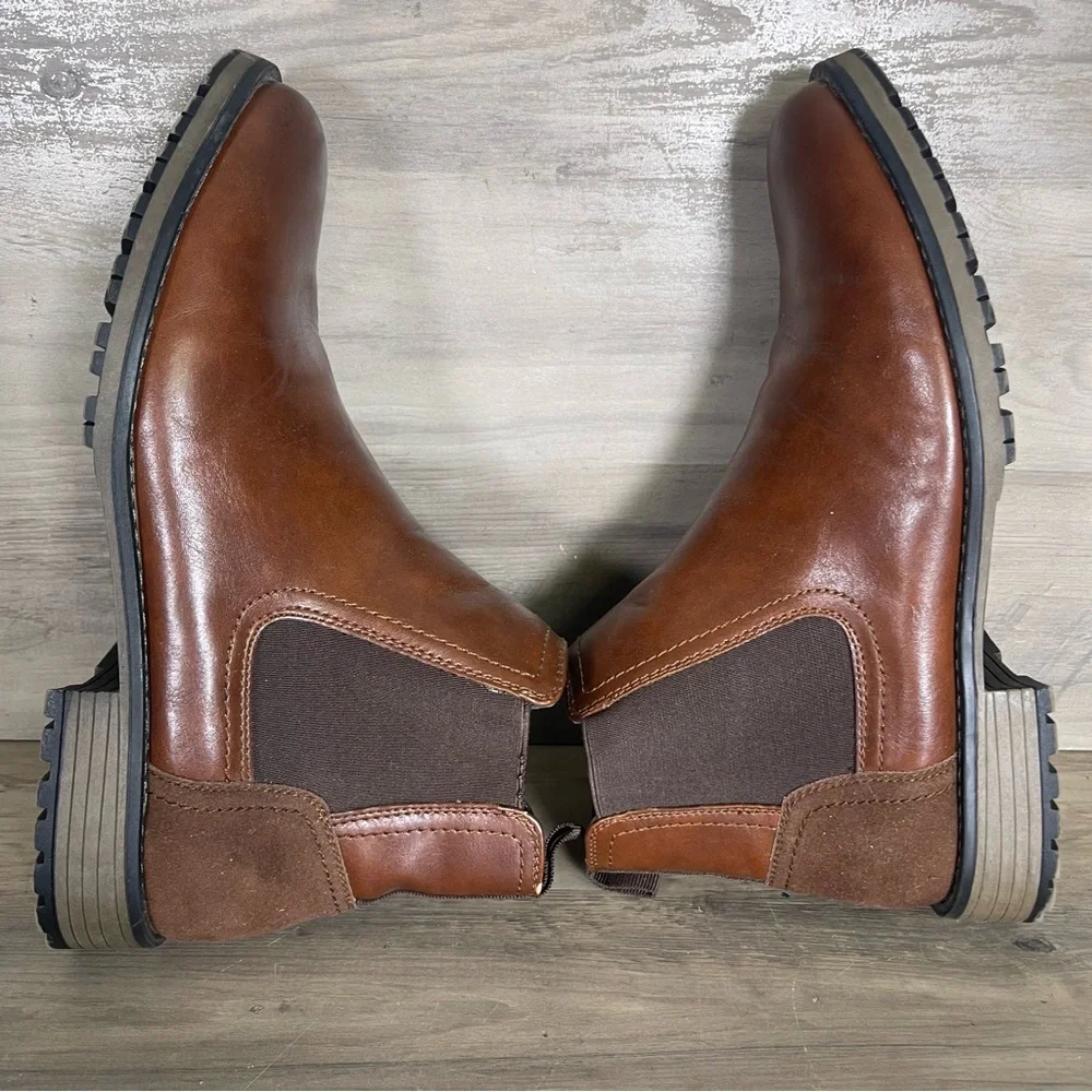ASOS Design Mens 9 Brown Tan Leather Pull On Chelsea Boots Round Toe Lightweight